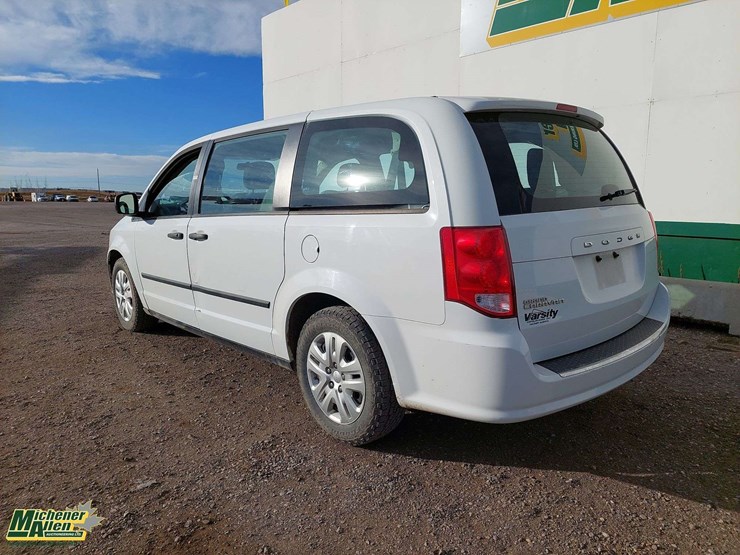 2016-dodge-grand-caravan-image-4