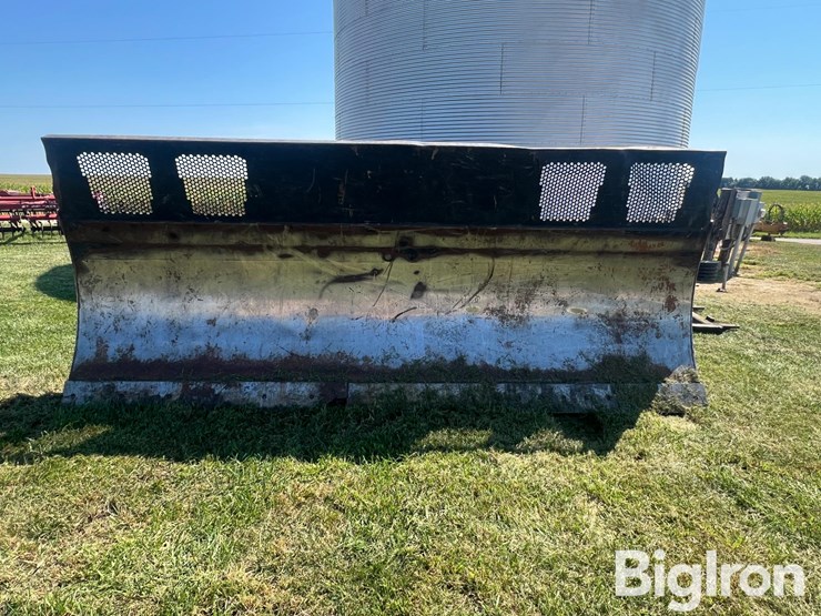 case-ih-steiger-385-image-2