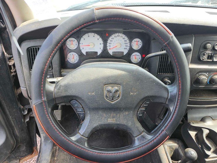 2003-dodge-ram-1500-image-13