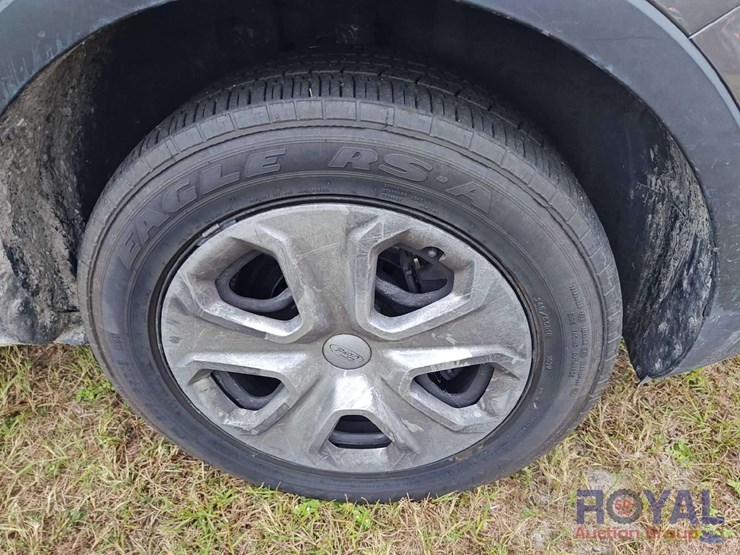 2016-ford-explorer-image-33