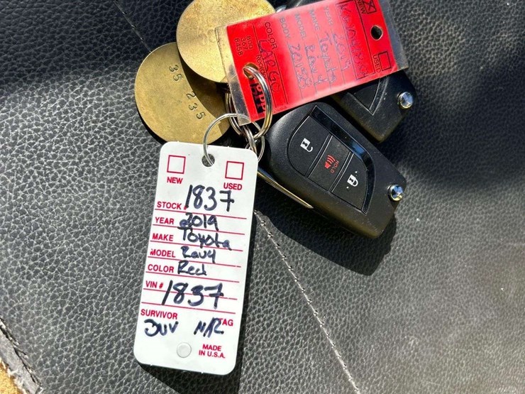 2019-toyota-rav4-image-23