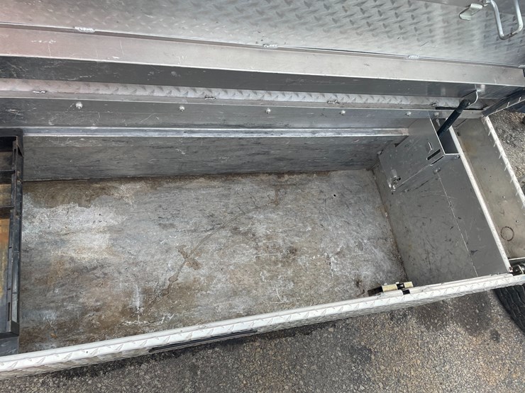 #14046-•-truck-tool-box-(o4)-image-5