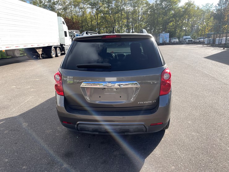 2012-chevrolet-equinox-lt-image-6