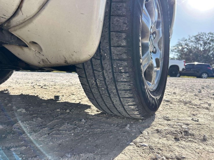 2005-toyota-highlander-image-23