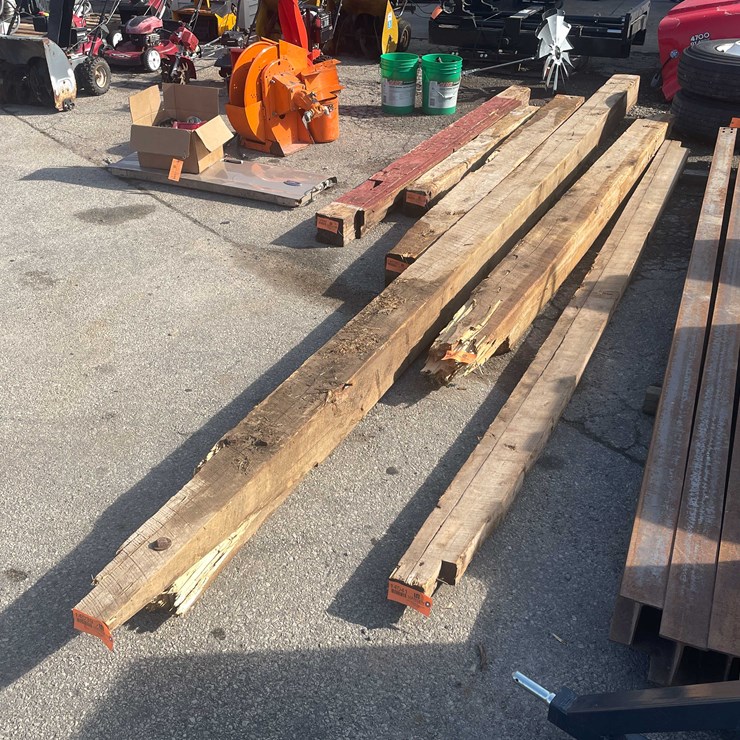 #14039 • Old Barn Wooden Beam (O4)