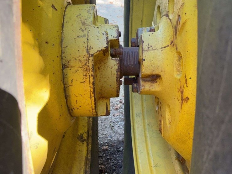 1988-john-deere-4850-image-32