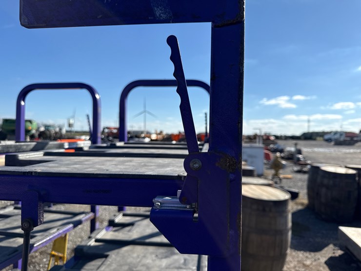 #28433-•-lot-of-(2)-industrial-warehouse-carts-image-6