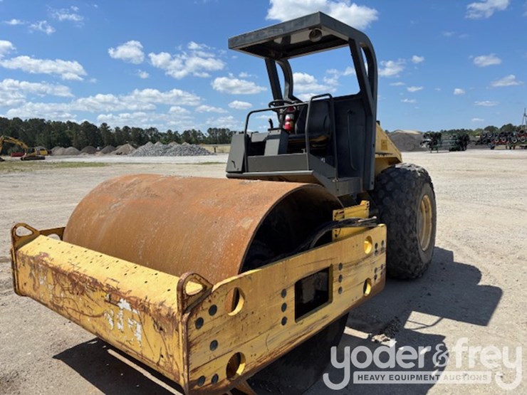 2006-bomag-bw211-image-1