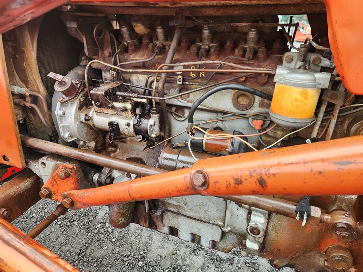 massey-ferguson-175-image-8