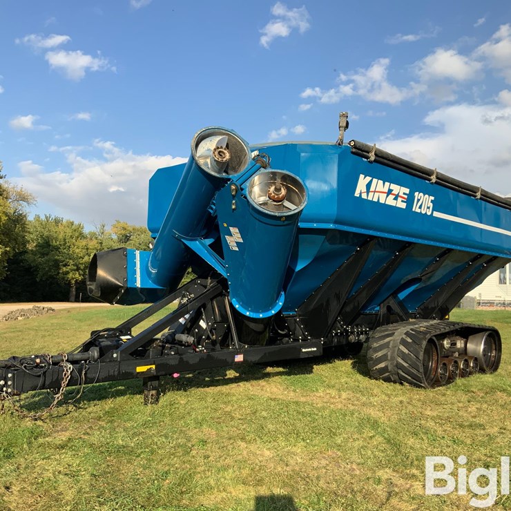 2019 KINZE 1205