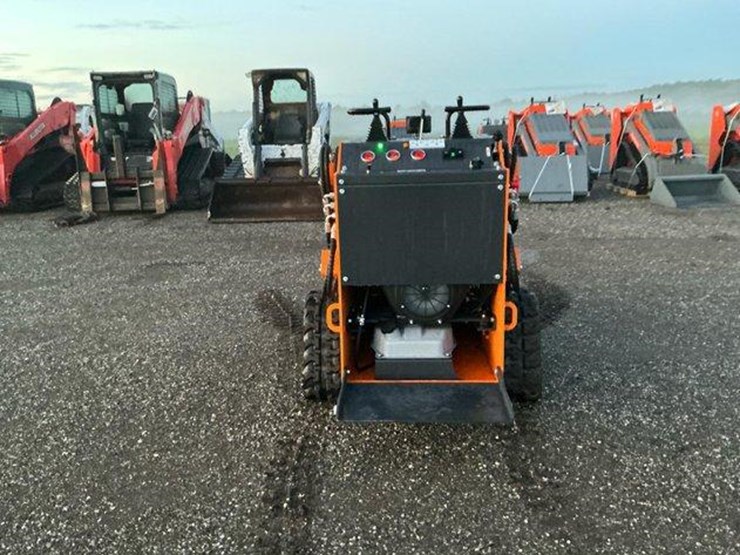 #1007-•-unused-landhero-mini-skid-steer-loader-image-6