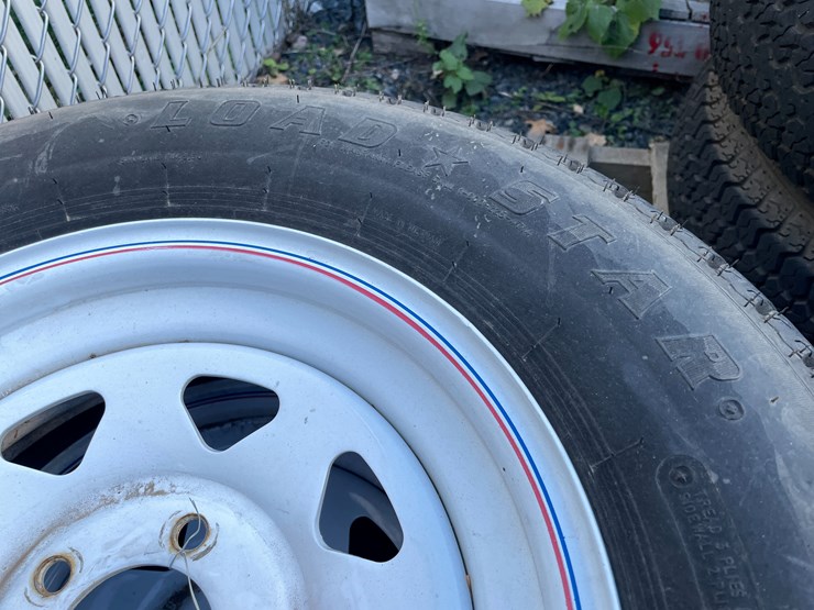 #5705-•-(2)-st205/75d15-tires-on-5-bolt-rims-image-6