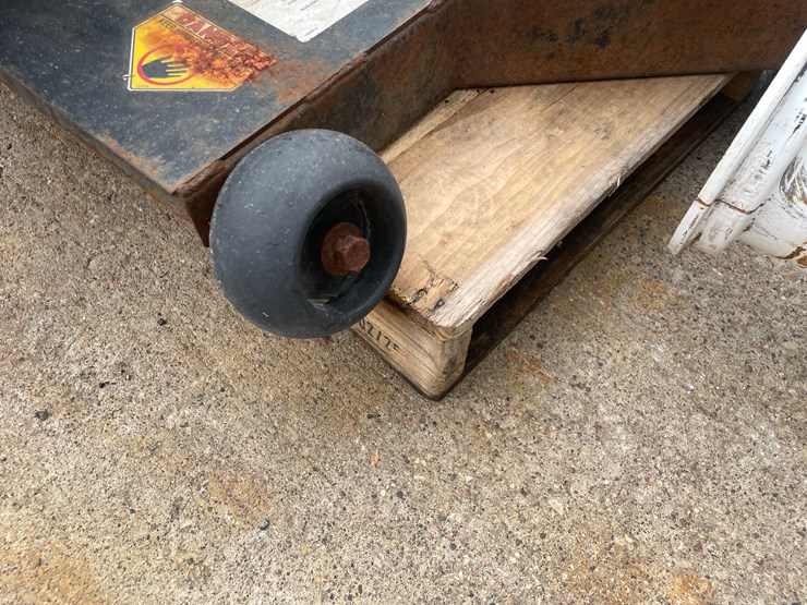 #14036-•-pull-behind-lawn-mower-(o4)-image-28