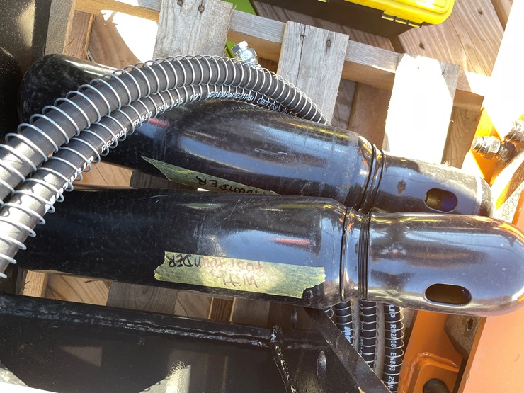 #5654-•-wolverine-unused-skid-steer-post-driver-image-7