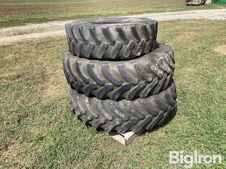 2)-16.9r30-tires-&-(1)-13.6-24-image-5