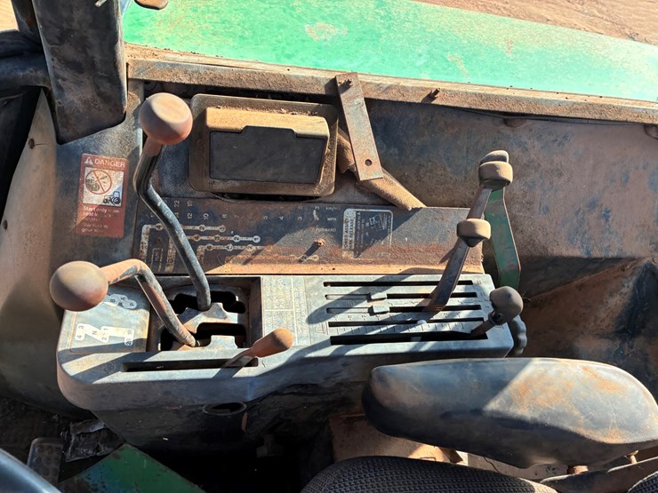 john-deere-4240-image-14