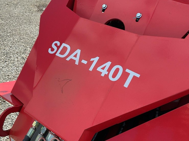 #1000-•-sda140t-mini-skid-steer-loader-with-bucket-&-fork-attachments-image-17