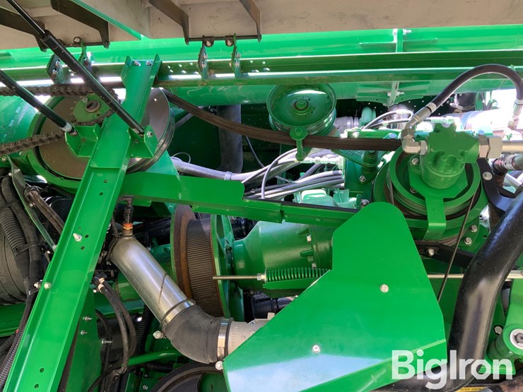 2022-john-deere-s790-image-16