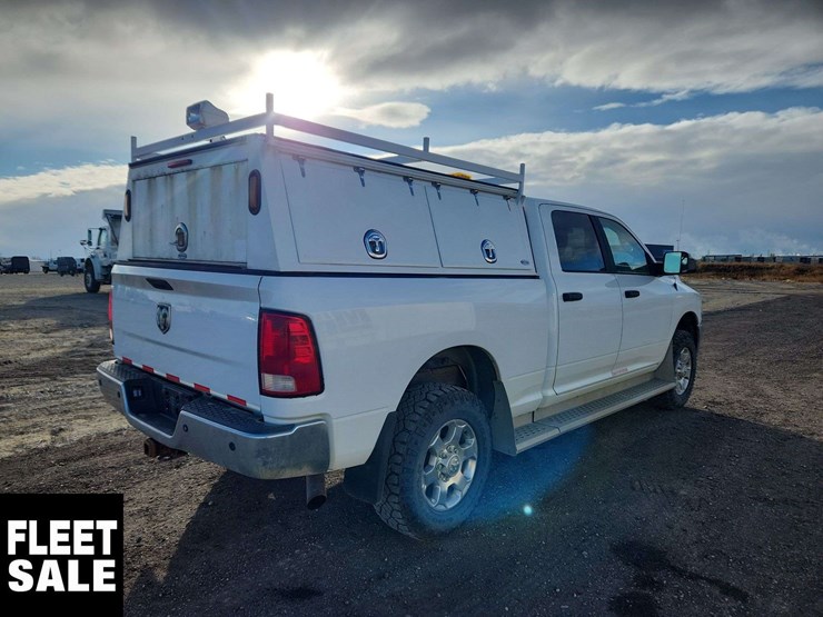 2018-ram-2500-4dr-crew-cab-6.3-ft.-sb-4x4-image-4