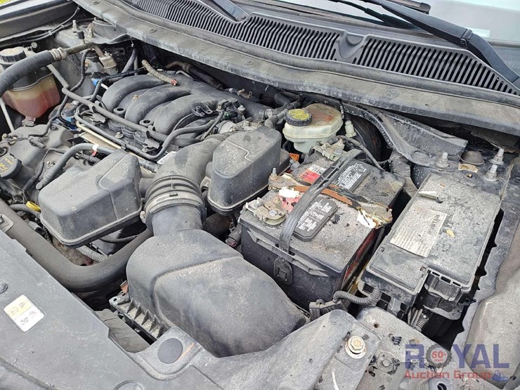 2017-ford-explorer-image-28