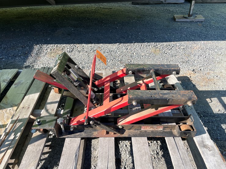 #5717-•-craftsman-motor-cycle-or-atv-jack-image-4