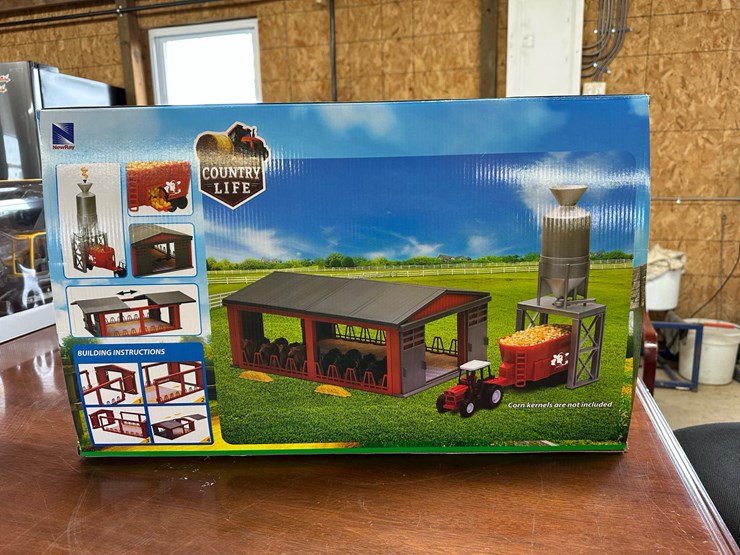 #90e-•-country-life-farm-set-image-5