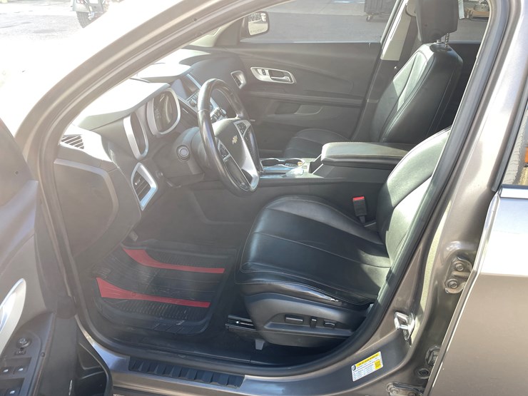 2012-chevrolet-equinox-lt-image-41