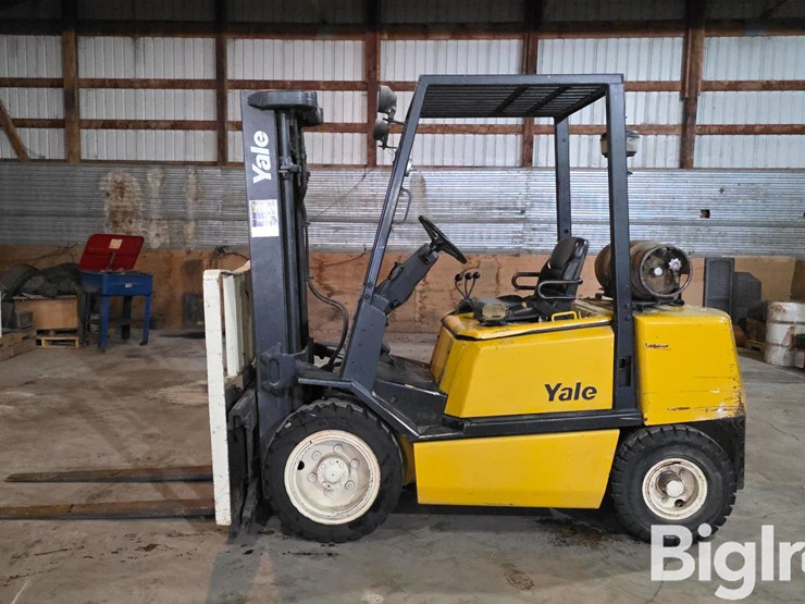 yale-glp060tgnuae087-industrial-forklift-image-8