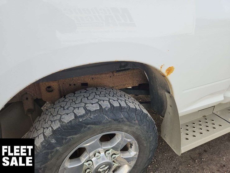 2016-ram-2500-slt-image-40