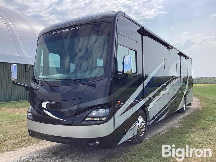 2016-coachmen-340xcr-sports-coach-cross-country-motorhome-image-9