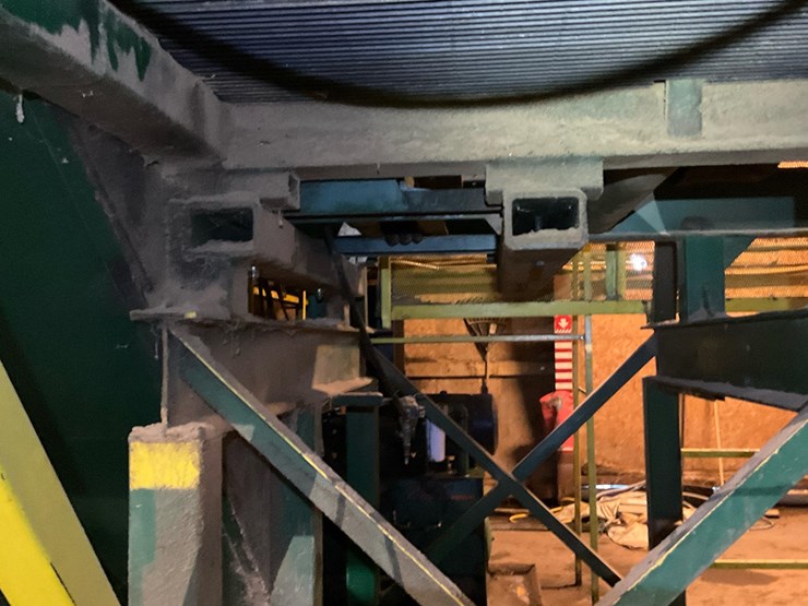 #101-•-cleereman-track-and-frame-image-14