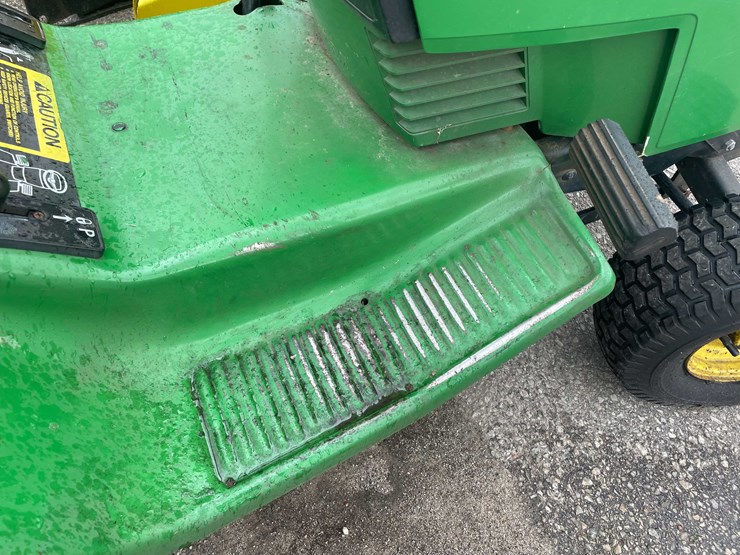 john-deere-180-image-7