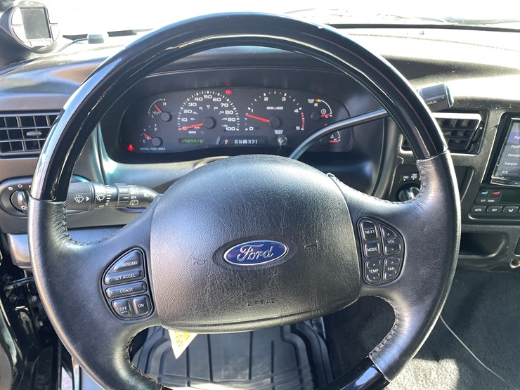 2004-ford-excursion-limited-image-82