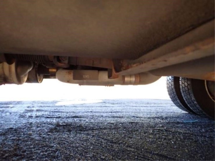 2015-freightliner-mt55-image-75