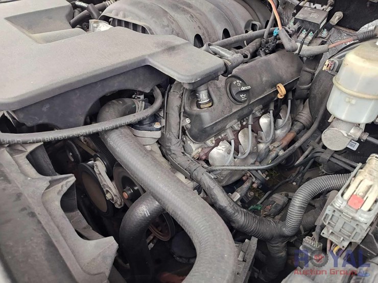 2017-chevrolet-tahoe-image-10