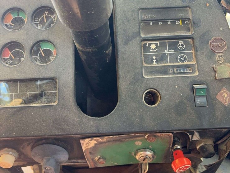 1988-john-deere-4850-image-40