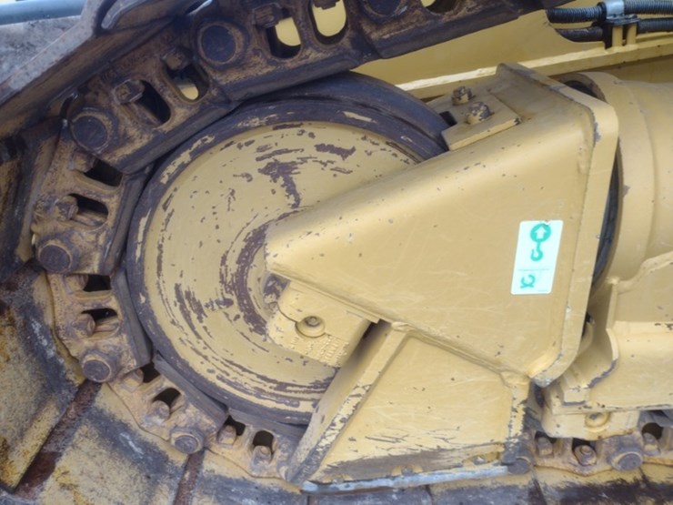 15-caterpillar-d6n-lgp-image-24