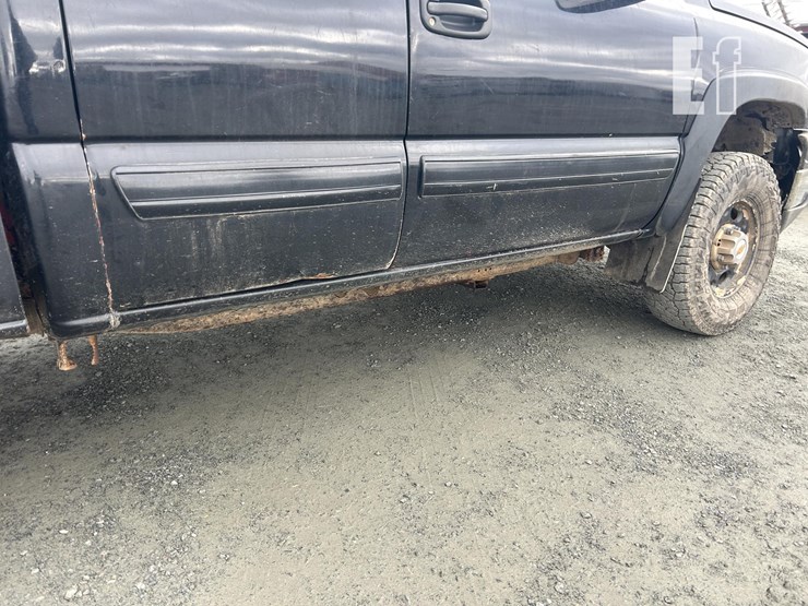 2003-chevrolet-silverado-2500-image-5