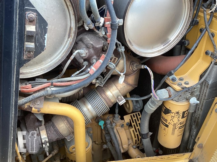 2018-caterpillar-d7e-image-15