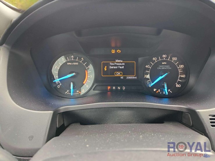 2017-ford-explorer-image-22