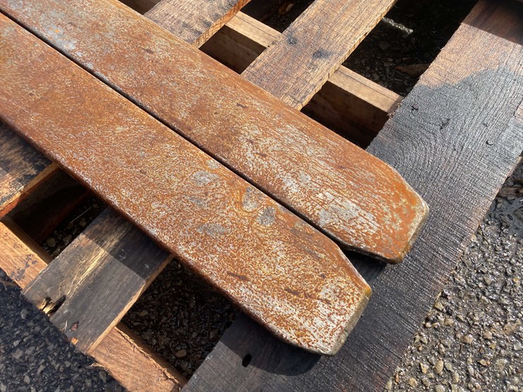 #14067-•-pair-of-42"-forks-(o10)-image-2