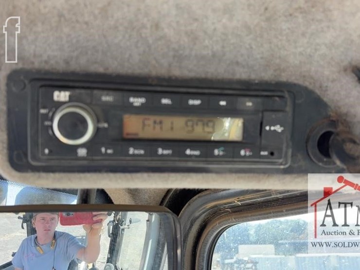 caterpillar-420f2-it-image-43