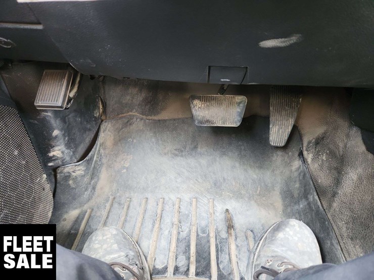 2016-ram-2500-slt-image-28