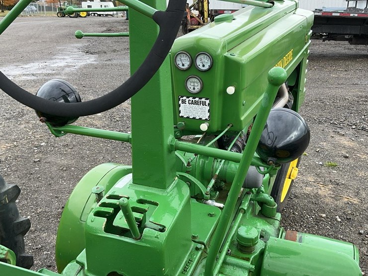 john-deere-b-image-23