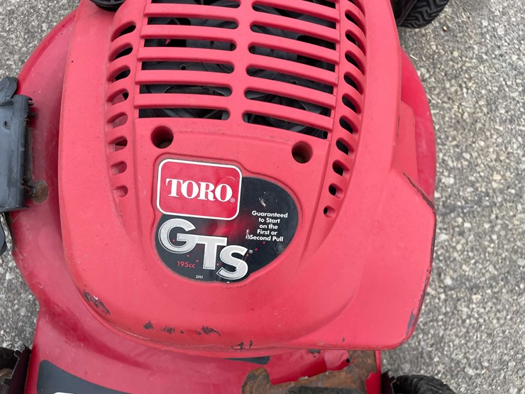#14030-•-(2)-toro-recycler-lawn-mowers-(o4)-image-29