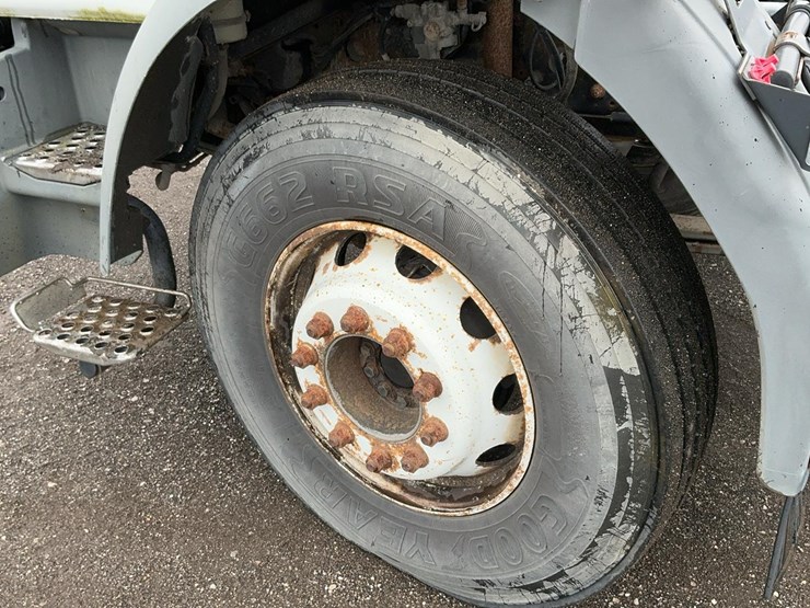 #2001-•-2011-mack-midlum-truck-chassis-image-17