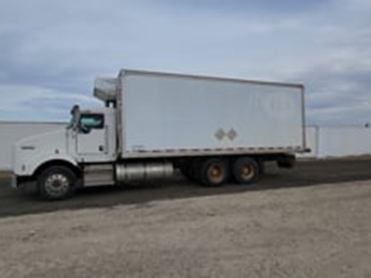 2008-kenworth-t800-image-5