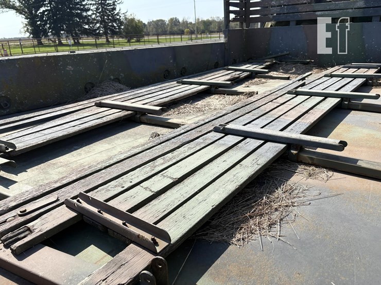 1983-am-general-m923-image-23