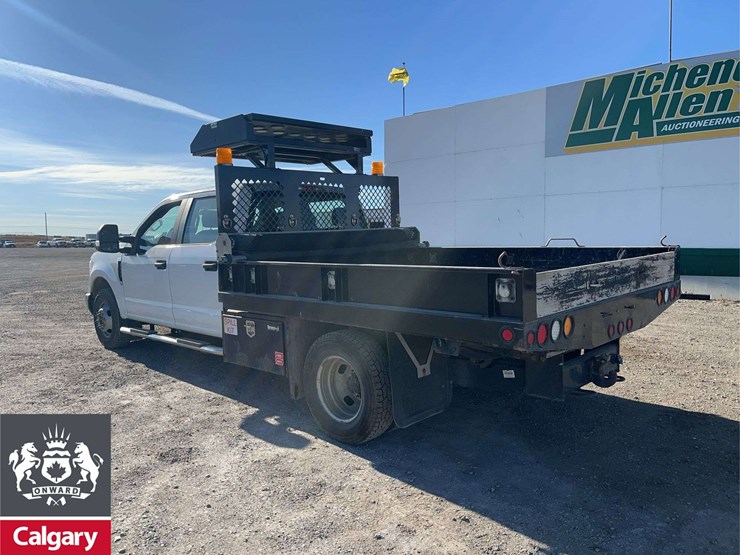 2017-ford-f350-image-3