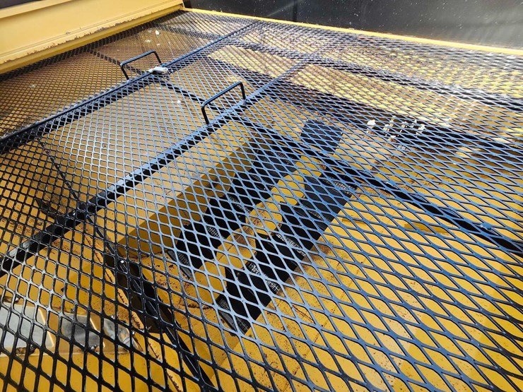 2018-agchem-9300b-terragator-image-15